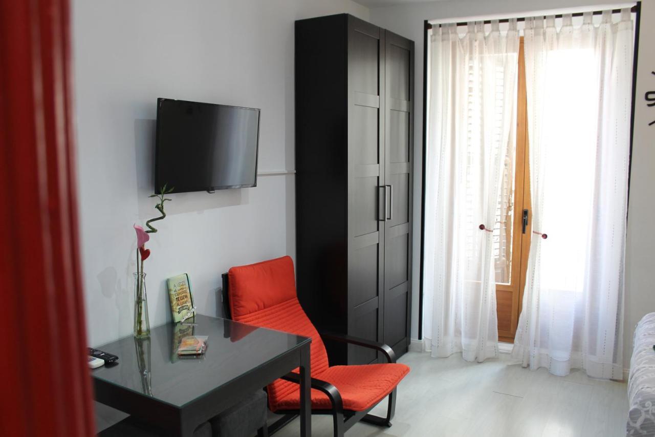 Balcony Apartment Malasana Madrid Exterior photo